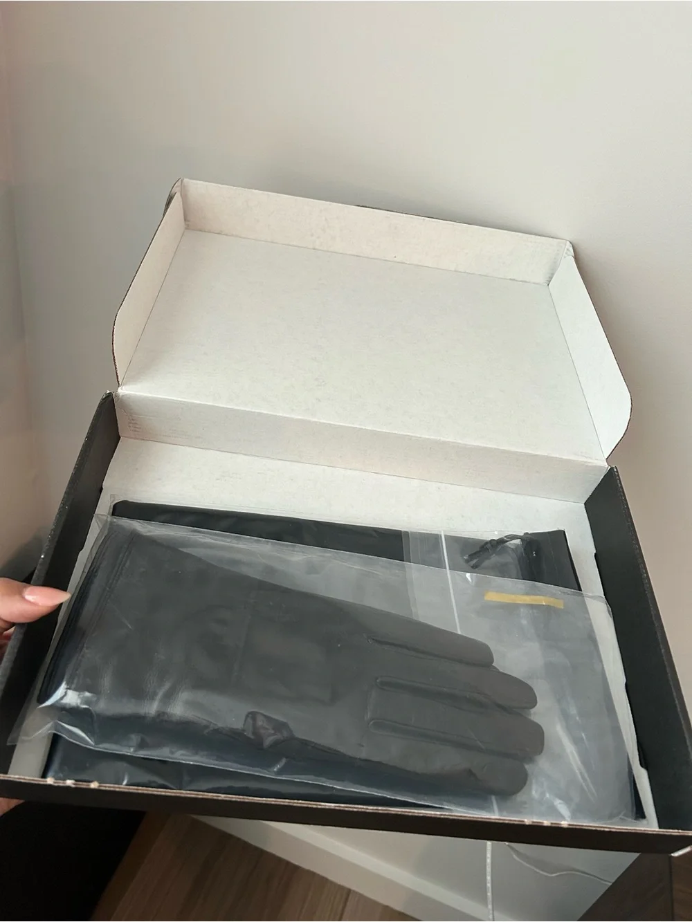 NWOT - Fratelli Orsini Gloves